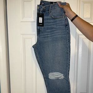 NEVER WORN FASHION NOVA JEANS